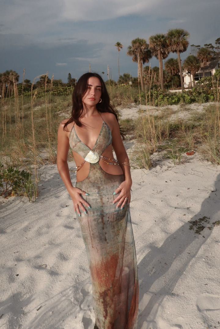 Reese | Elegant Shell Waist Cut-Outs Maxi Dress